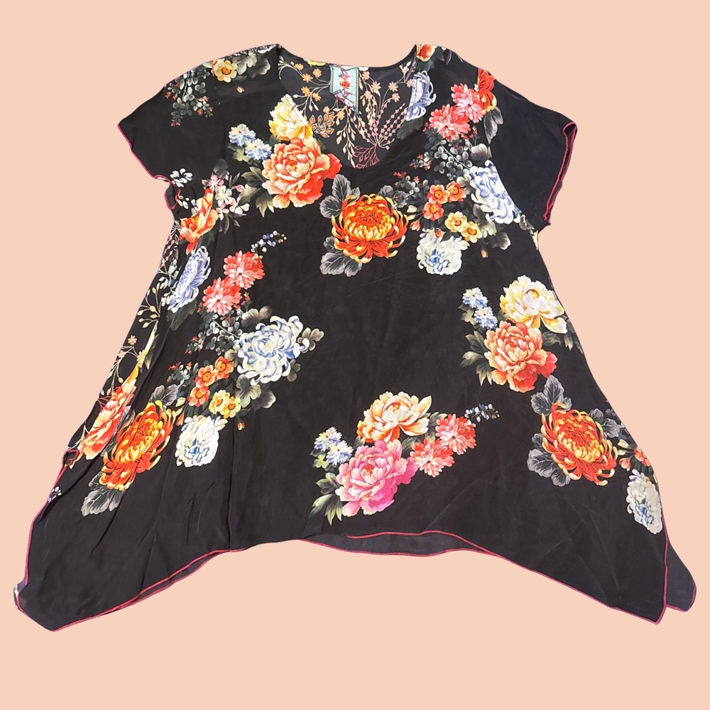 Johnny Was Womens Large Black Silk Floral Handkerchief Hem V-Neck Tunic Top Boho